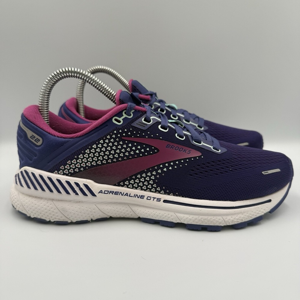 Brooks Adrenaline GTS 22 Women's Size 7 Purple White Running Shoes Sneakers